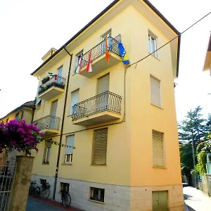 silent-apartment.hotelitalianriviera.com/